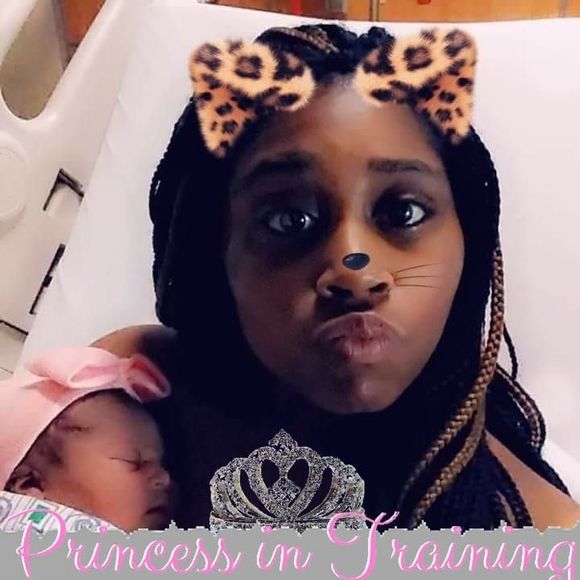 Meet your Posher, Lisaloo - Picture 1 of 1